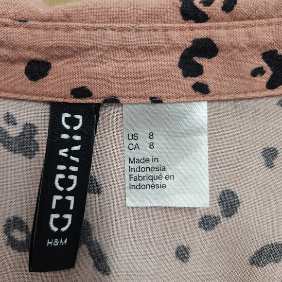 0030 Divided H&M Leopard Print Longsleeve Button Up Pink Black Office  Size 8 - Picture 6 of 13